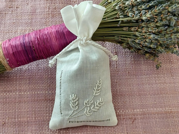 Saco de lavanda em Linho bordado a mão - NOVO